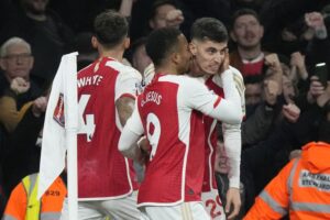 Arsenal Gusur Liverpool dari Puncak Klasemen usai Hajar Brentford