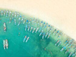 5 Pantai Cantik di Jalur Pansela yang Suguhkan Pemandangan Indah