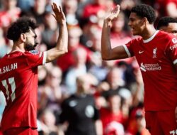 Liverpool vs Tottenham 4-2, Mo Salah Samai Catatan Gol Harry Kane