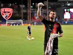 Kiper Indonesia Maarten Paes Masuk Tim Terbaik MLS Pekan ke-15