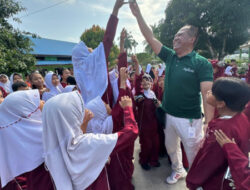 Peringati Hari Susu Sedunia, Apical Dumai Bagikan Susu untuk Tingkatkan Gizi Anak Sekolah