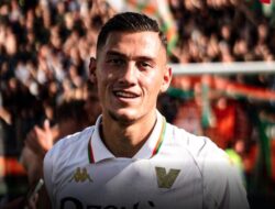 Sejarah! Jay Idzes Pemain Indonesia Pertama yang Debut di Serie A