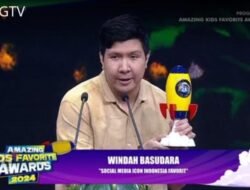 Windah Basudara Sabet Penghargaan Social Media Icon di Amazing Kids Favorite Awards 2024