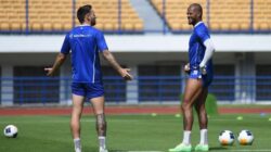 Maung Bandung Kembali ke Beraksi! Simak Jadwal dan Link Streaming Port FC vs Persib Bandung