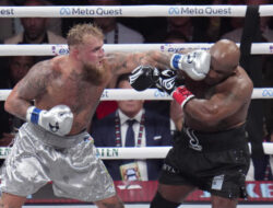 Pertarungan Mike Tyson vs Jake Paul Pecahkan Rekor 60 Juta Penonton