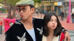 Denny Sumargo Rayakan Natal di Singapura Bersama Keluarga Olivia Allan