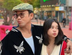 Denny Sumargo Rayakan Natal di Singapura Bersama Keluarga Olivia Allan