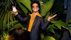 Bruno Mars Klarifikasi Rumor Terlilit Utang Judi Rp811 Miliar